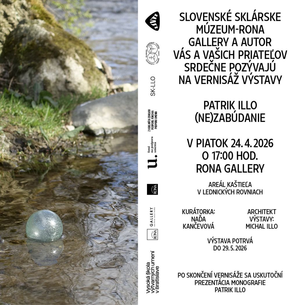 Pozvánka na výstavu Patrika Illa „(Ne)zabúdanie“ v Rona Gallery; fotografia sklenenej gule v plytkej vode pri brehu.