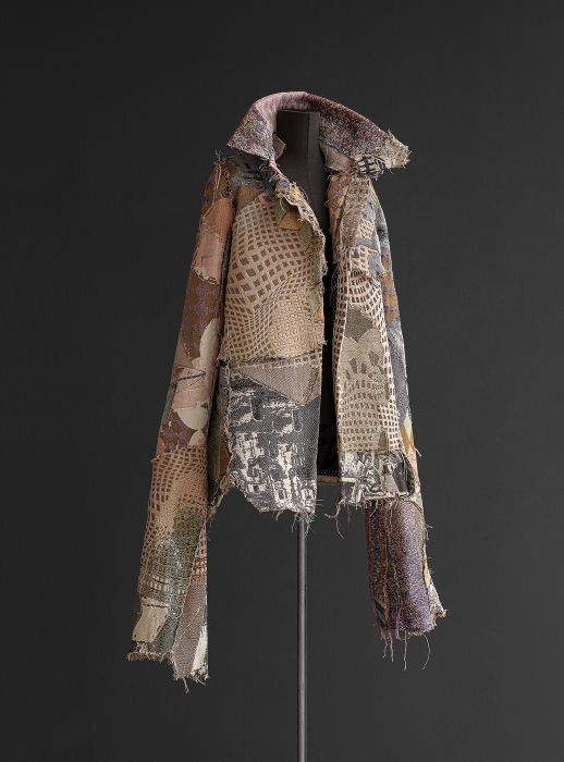 Give me your dreams, 140x60x40 cm, hand-woven on digital jacquard looms, cotton and synthetic threads